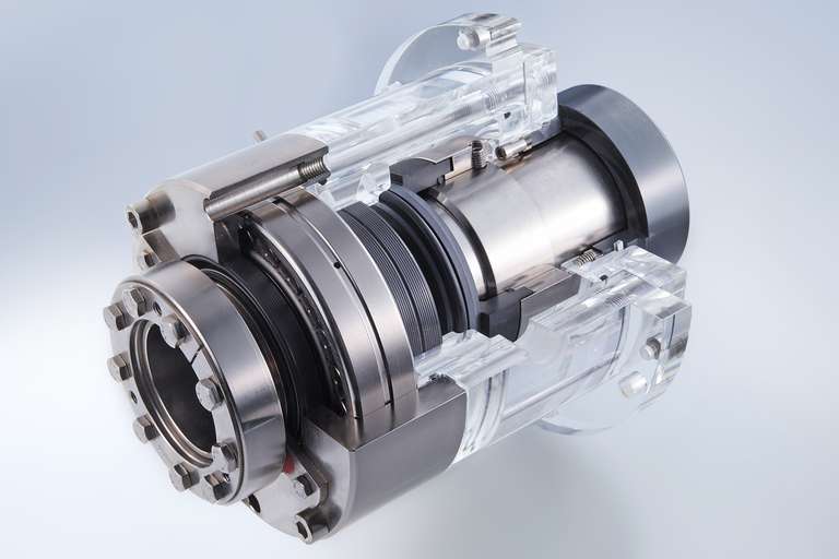 Agitator seal for vacuum dryers