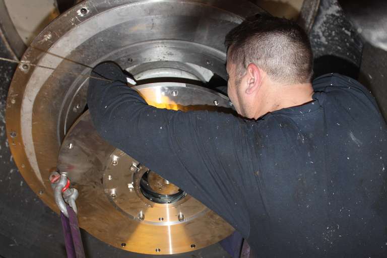 Mechanical seal in a sorter