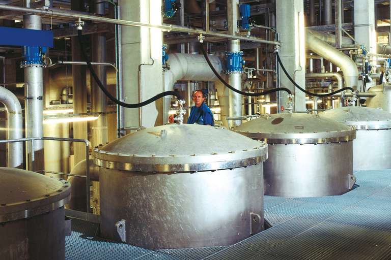 Double cartridge seal for pressure sorter